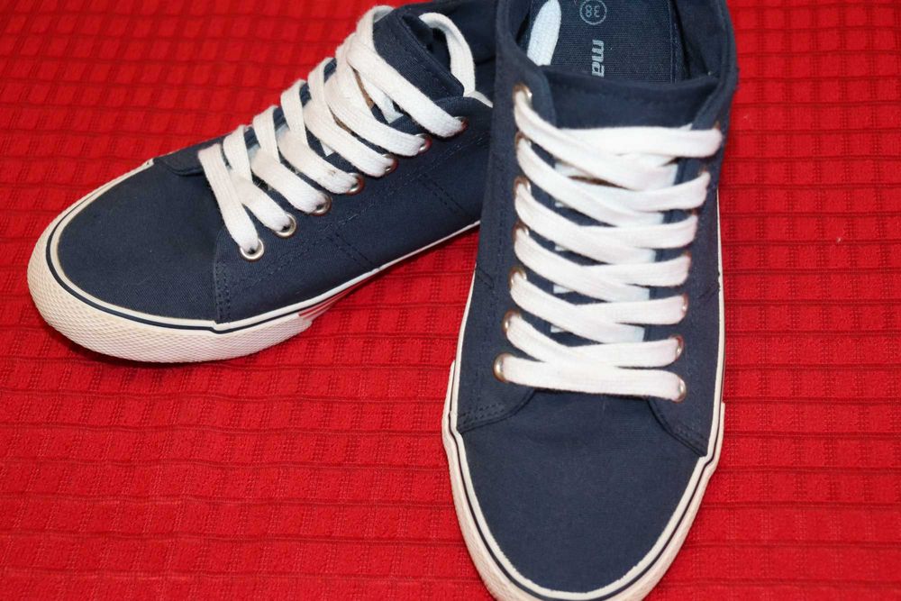 Дамски тъмносини гуменки