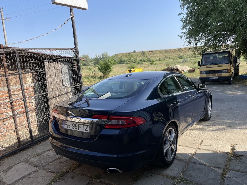Jaguar xf 2010 3.0diesel top