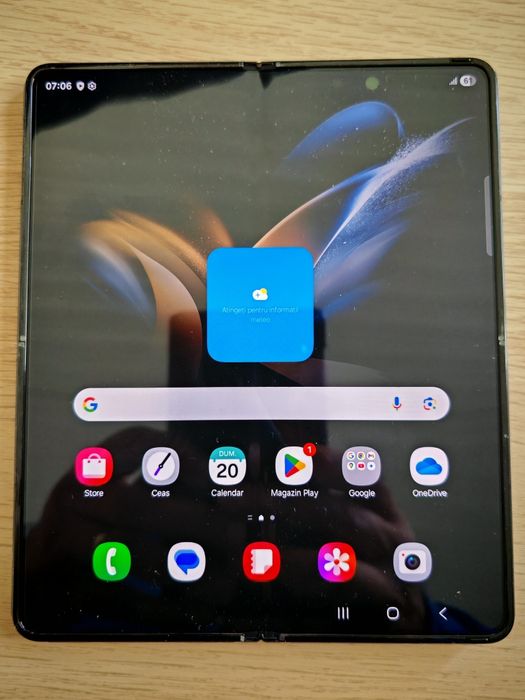 Samsung Galaxy Z Fold 4