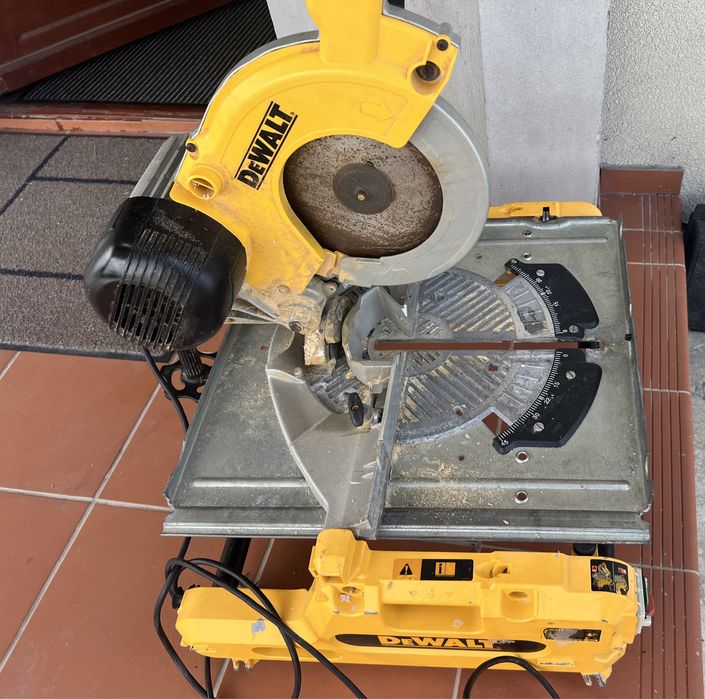 Fierastrau circular combinat DeWalt DW743N, 2000 W, 250 mm