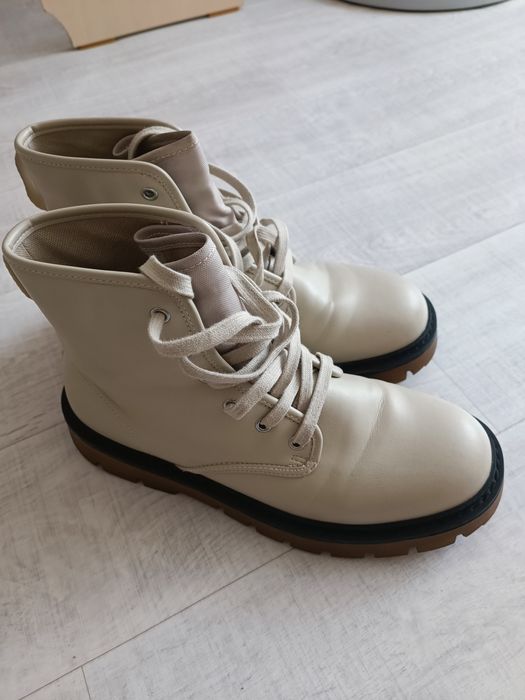 Ботинки женские Zara,42 размер