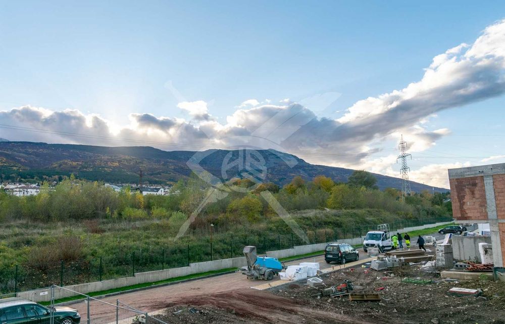 Продава се Тристаен апартамент в София, в.з. Малинова долина - 123 кв.м за 3781 €/кв.м - Снимка #15