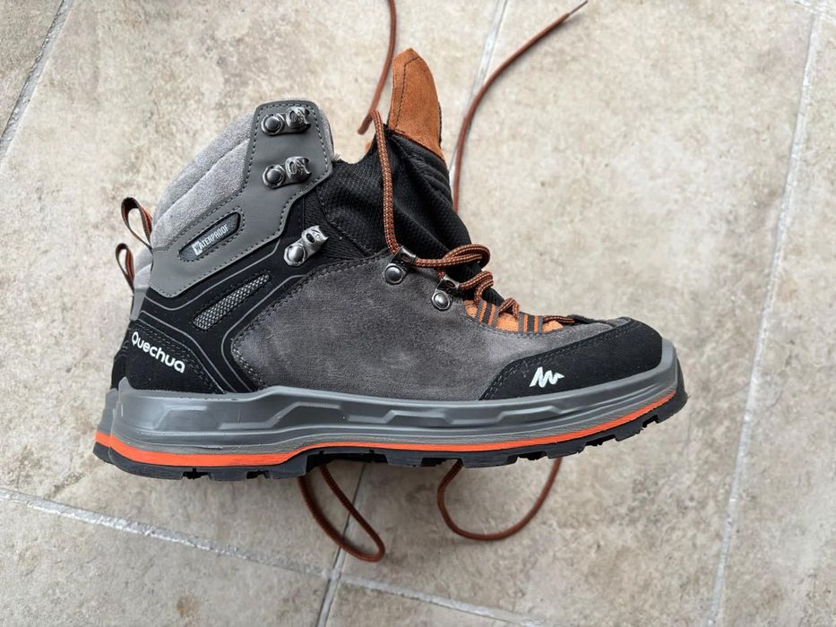 Vând ghete barbatesti