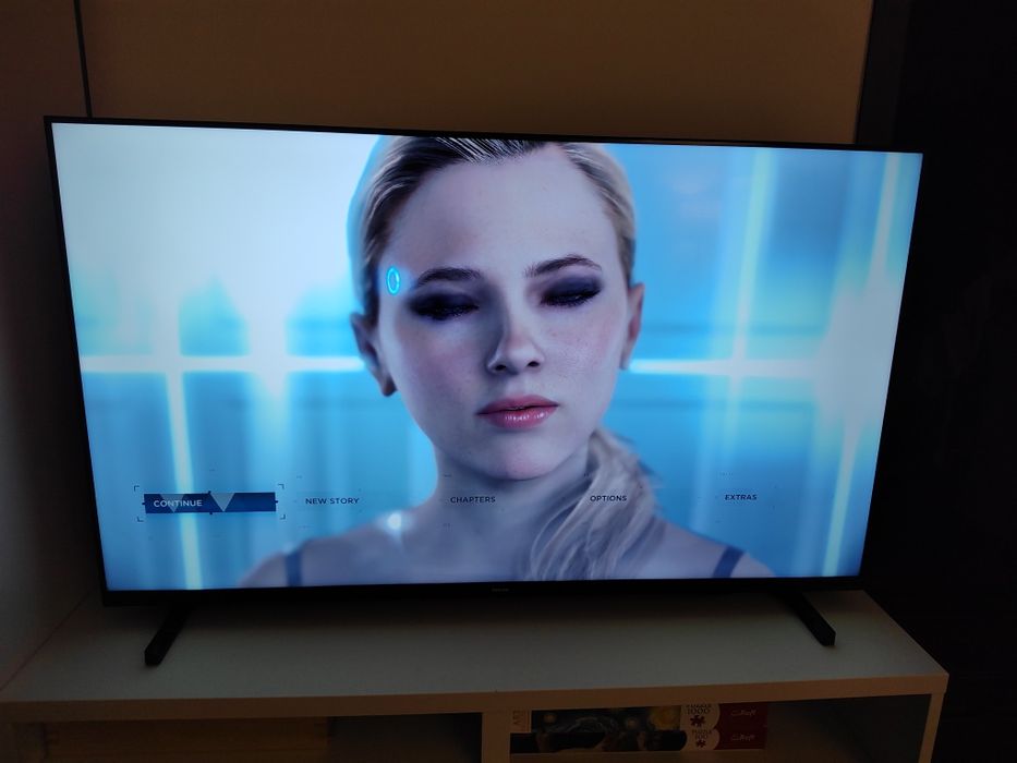 PS4 Pro, 3 gamepad-uri, 2TB SSD, 2 paduri incarcare, repasted, curățat