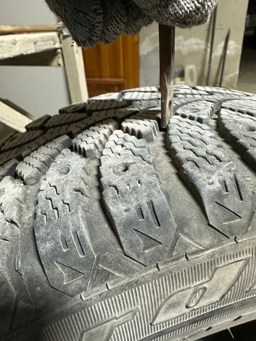 Срочно продам штампованные диски с зимней резиной, в количестве 4 штук