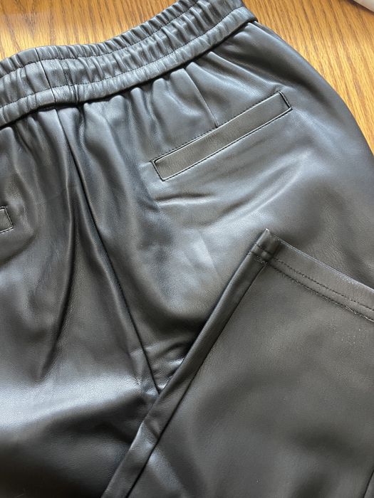 Кожен панталон