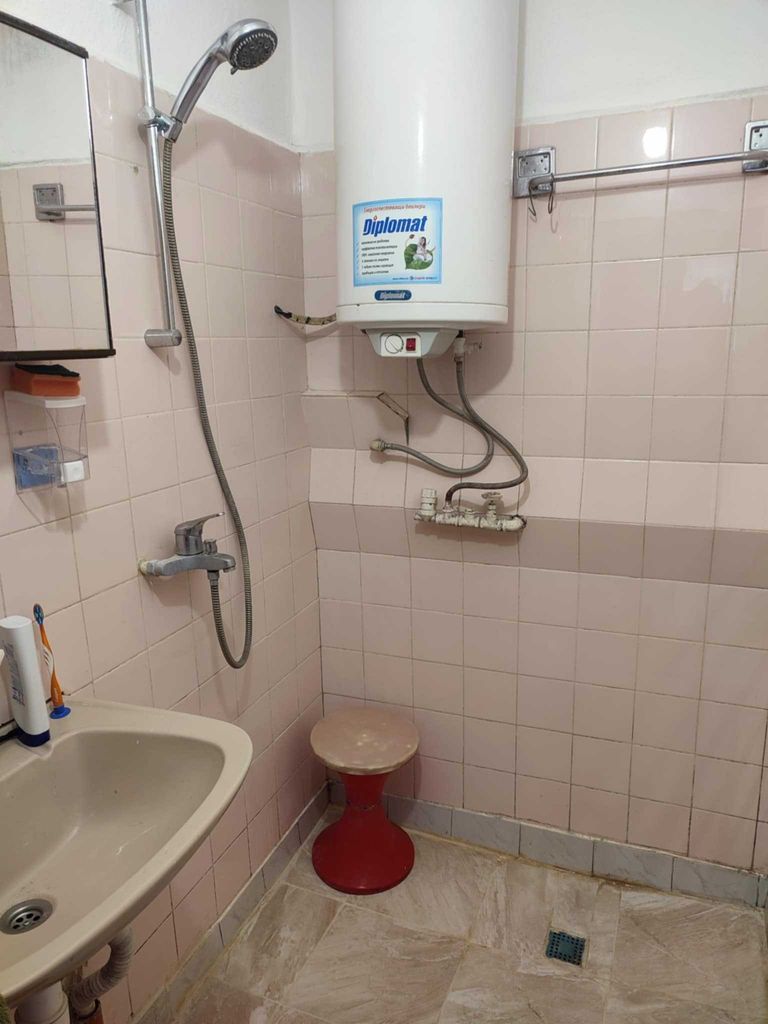 Продава се Тристаен апартамент в Дряново - 75 кв.м за 578 €/кв.м - Снимка #9