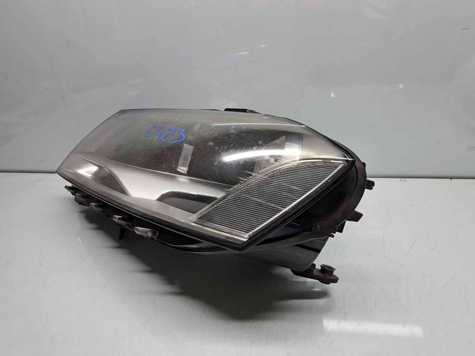 Far stanga Volkswagen Passat B7 (365) Variant [Fabr 2010-2014] 3AC941