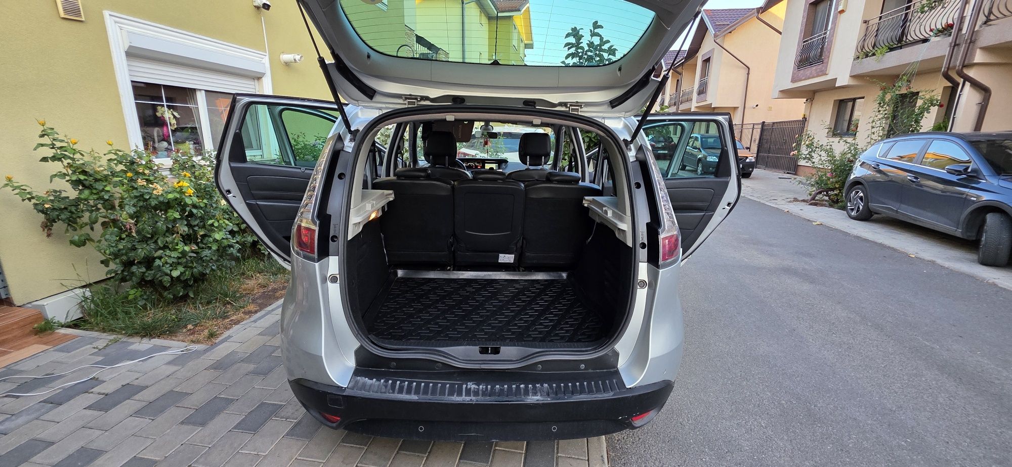 vand Renault SCENIC 2013 1.5DCI facelift, NAVI, clima, bare portbagaj
