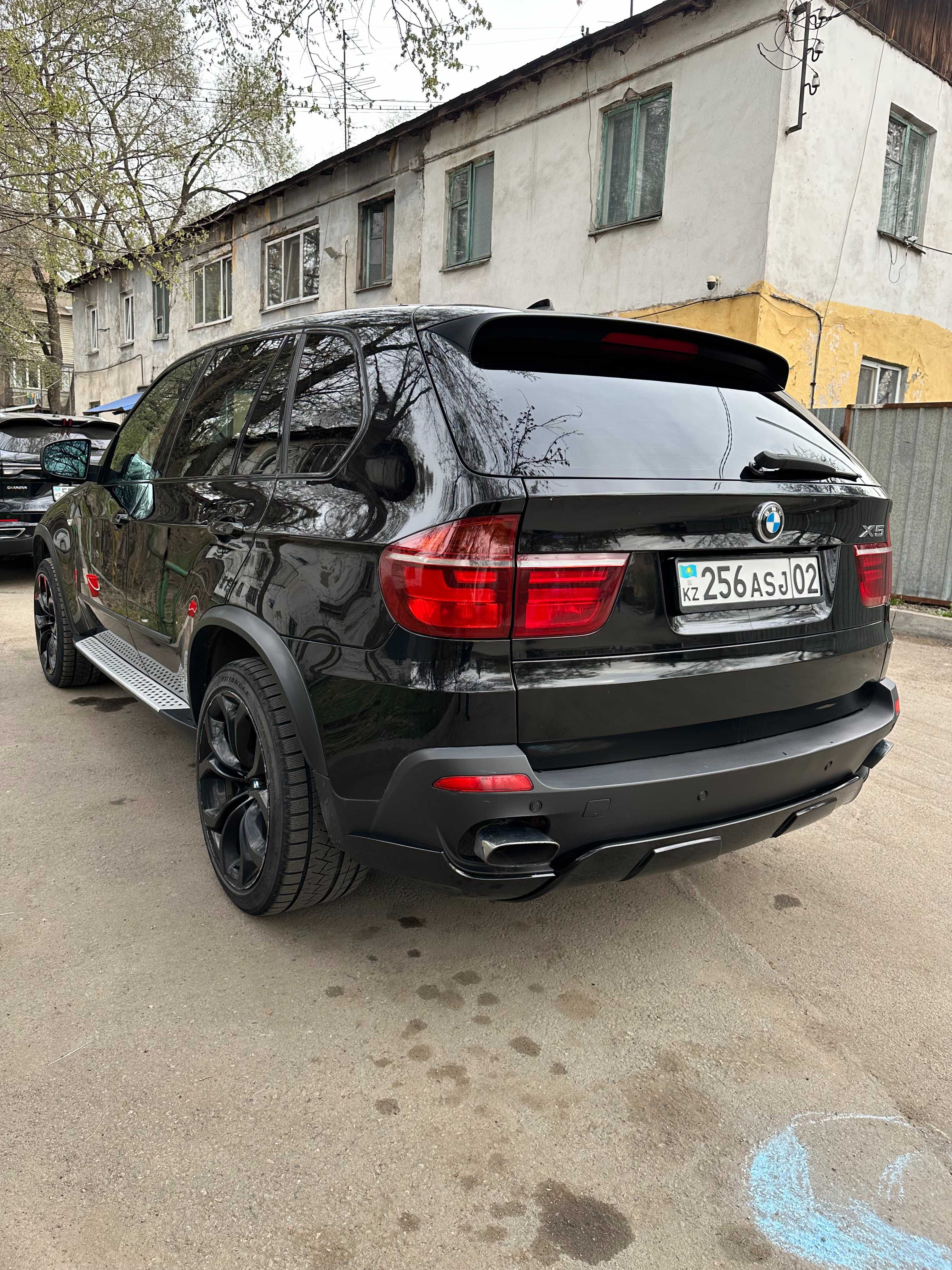 Продам чёрного зверя X5 рестайлинг 2010
