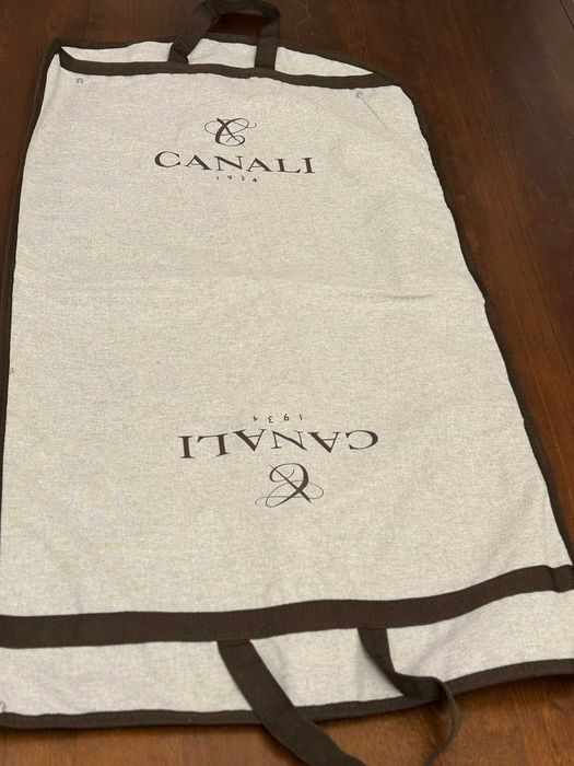 Huse pentru haine made in italy