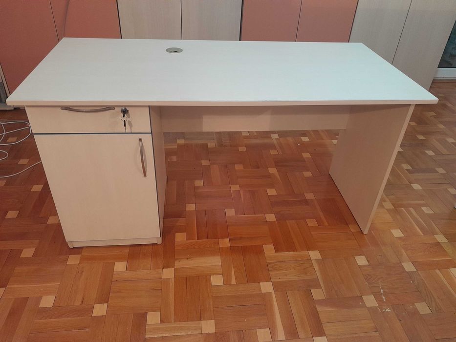 2 birouri in stare perfecta