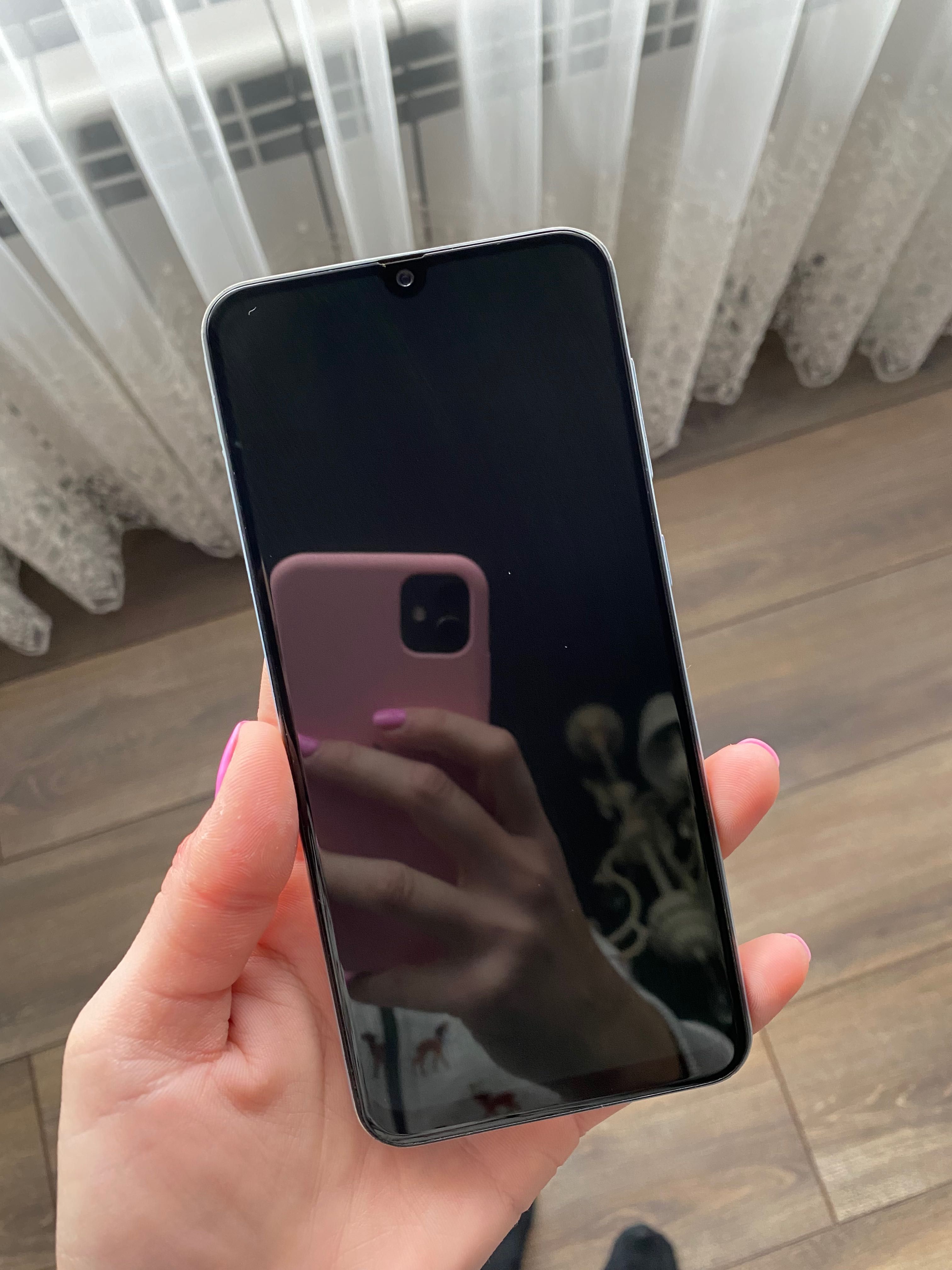 Samsung A50 перфектен