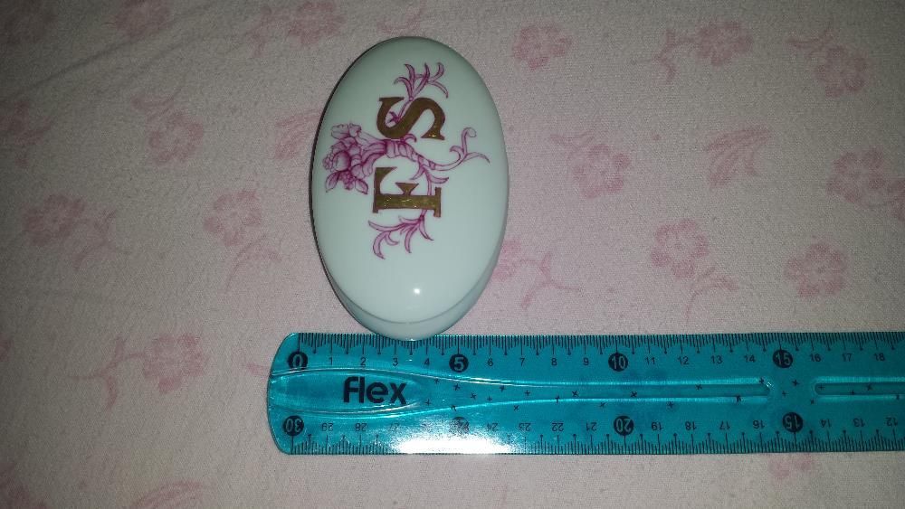 ,,Limoges France"-cutie pentru bijuterii din porțelan, în foiță de aur