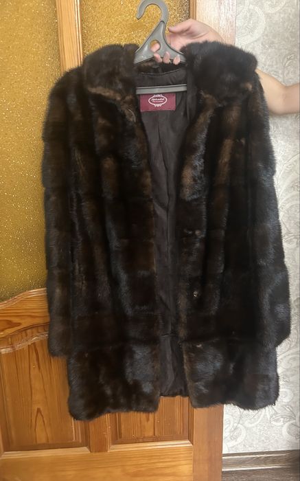 Продам норковую шубу