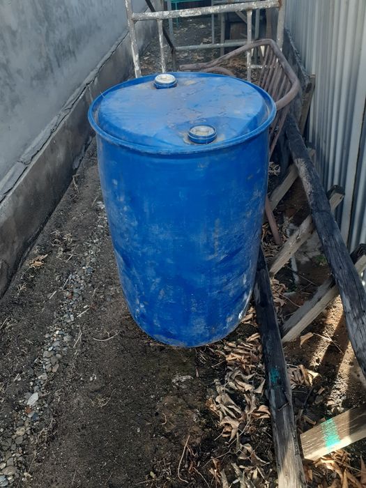 Продам бочку 200