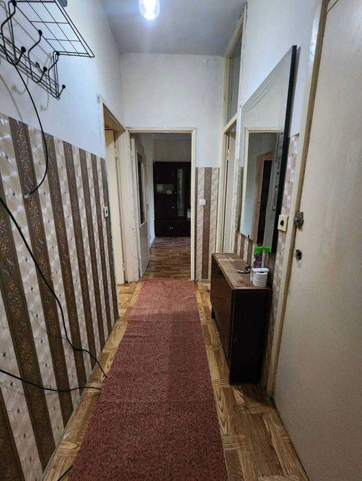 Чиланзар3 Торговый центр чииланзар , продается 3 комнатная квартира