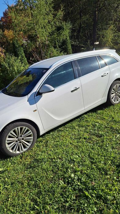Vand Opel insignia  2012 .Motorizare 1,9  Diesel Euro 5