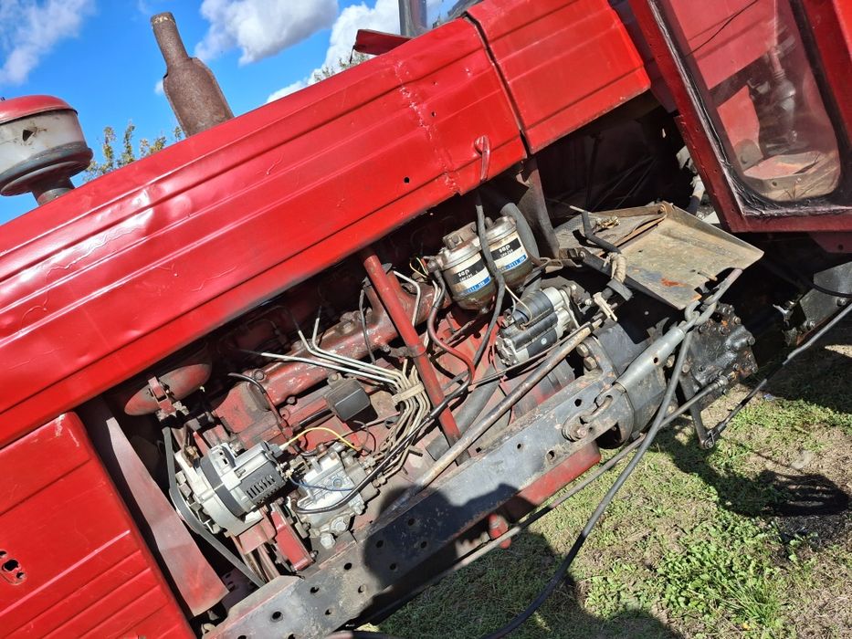 Tractor U650 cu troliu