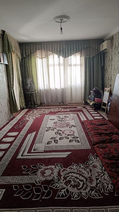 Sroʻchna sotiladi Ohangaron shahar 2 mik rayon 9dom  3xona