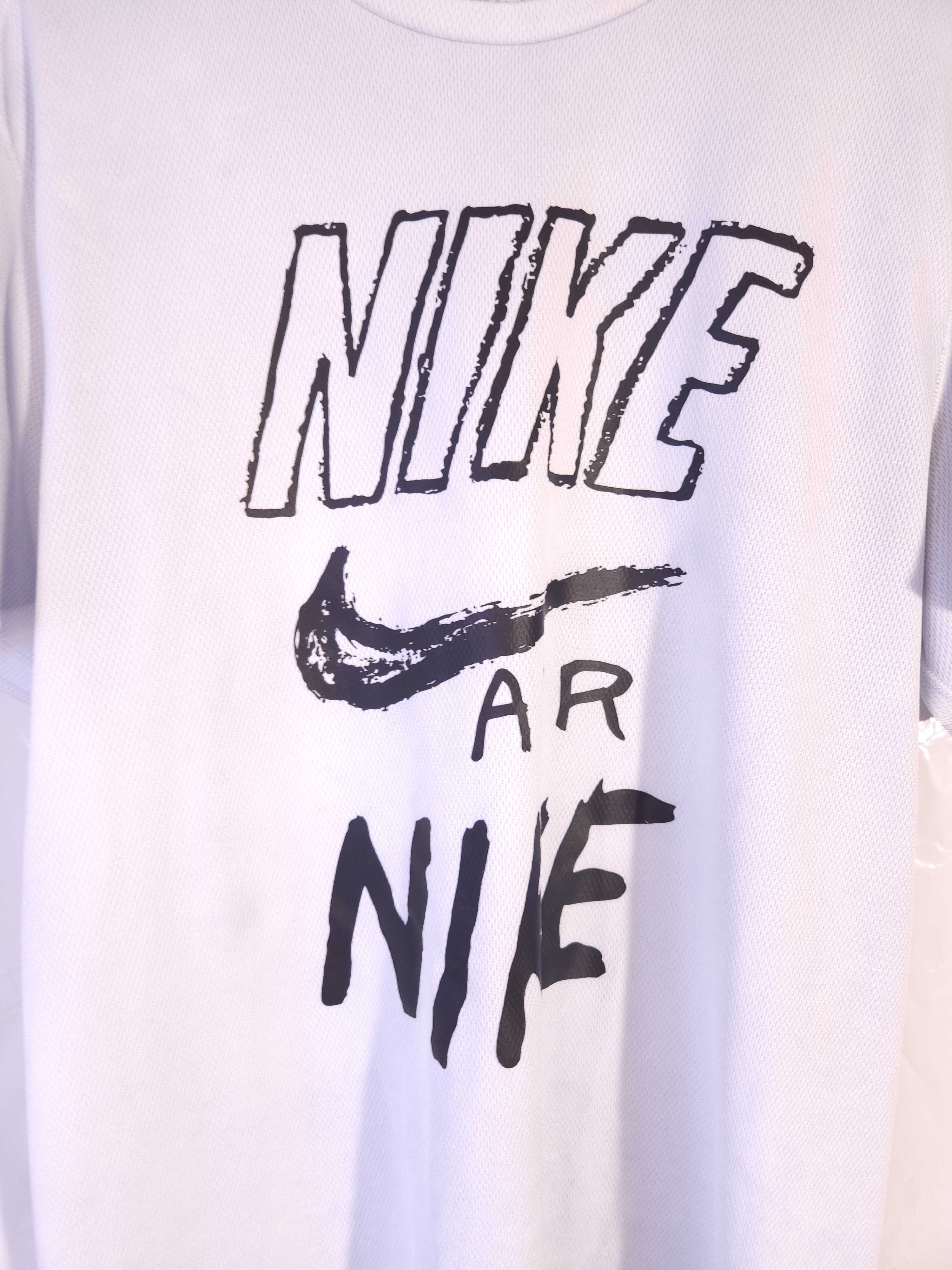 NIKE Dri-FIt Тениска/Мъжка М