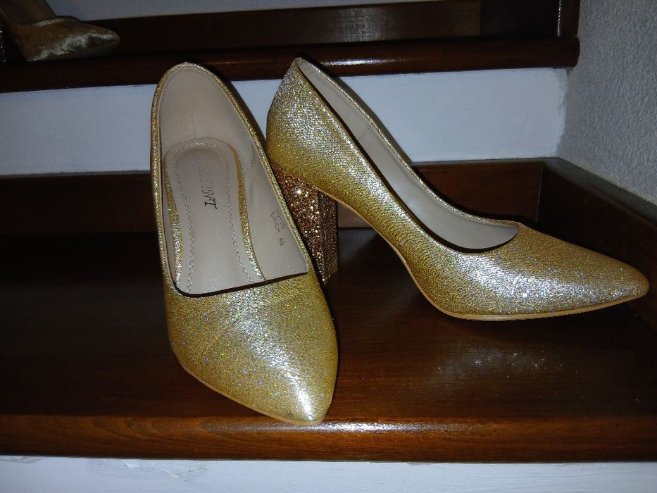 Pantofi de damă cu toc