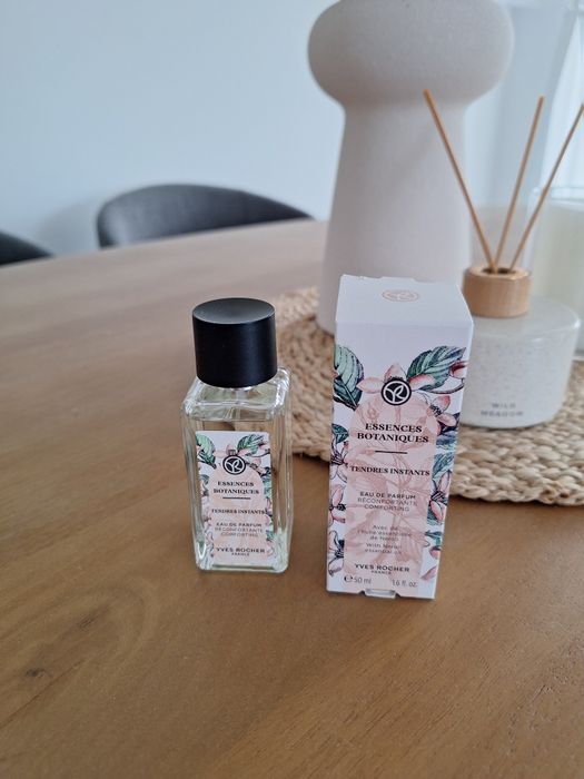 Apa de parfum Tendres Instant cu ulei esential neroli