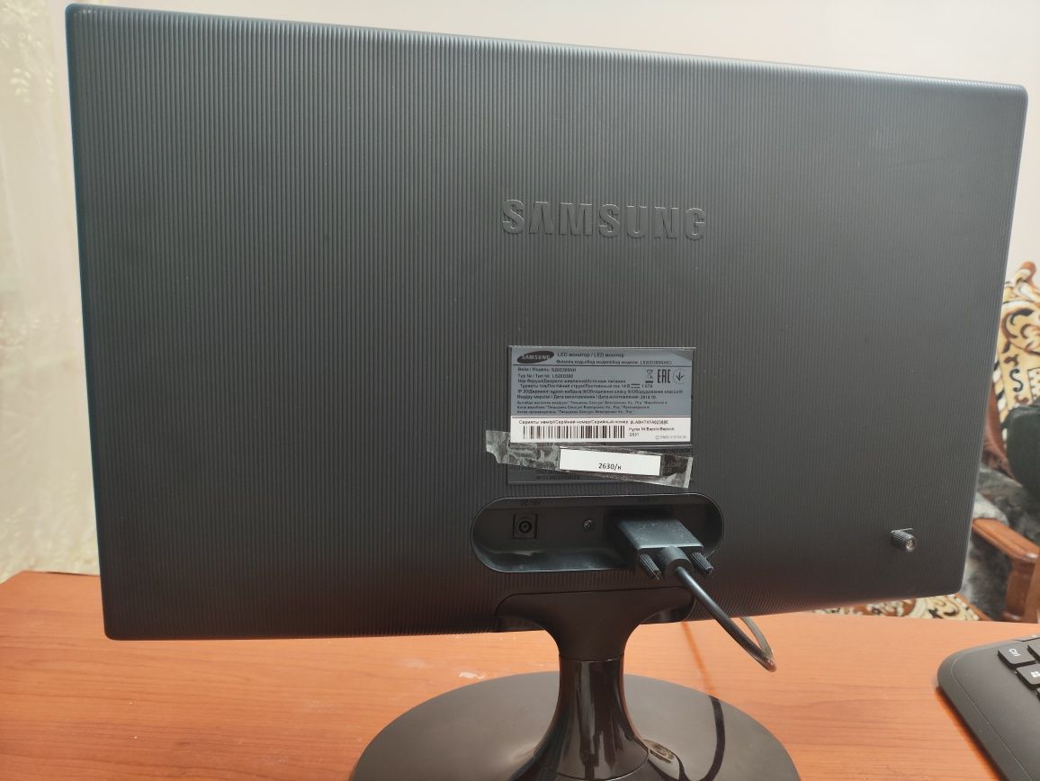 Продам монитор Samsung S20D300NH