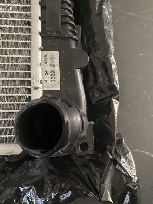 Чисто нов! Радиатор, охлаждане на двигателя за BMW F серия