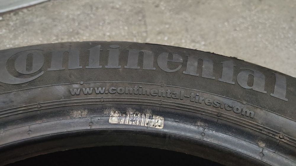 Vând anvelope de vară Continental