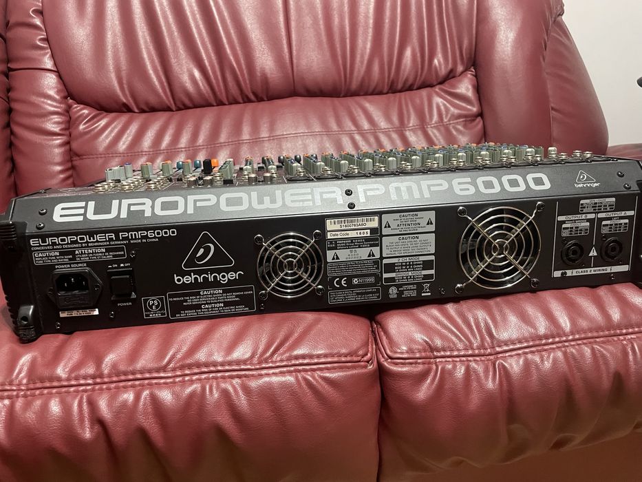Behringer Europower PMP6000