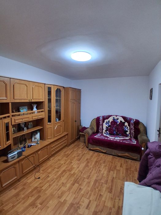 Garsoniera de vânzare