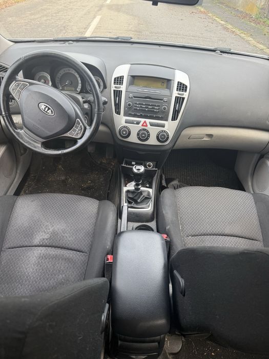 Kia Ceed. 1.6 diesel
