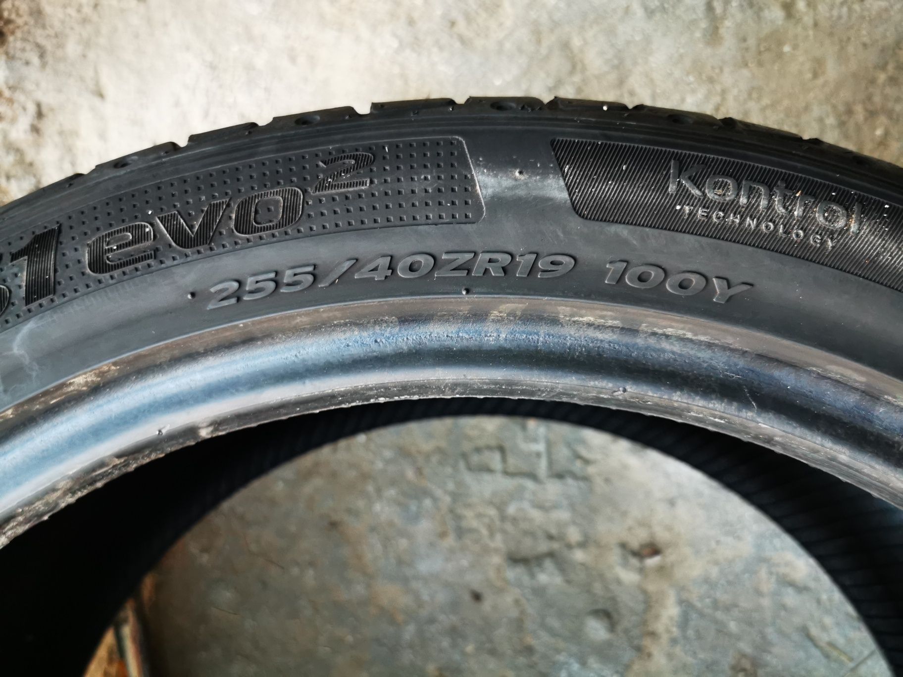 2 броя 255/40/19 Hankook ventus S1 evo