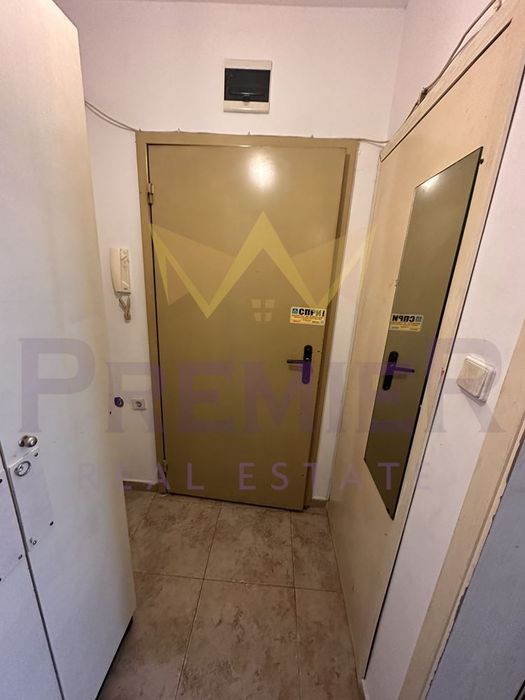 Дава се под наем Едностаен апартамент в Варна, Нептун - 30 кв.м за 255 € - Снимка #2