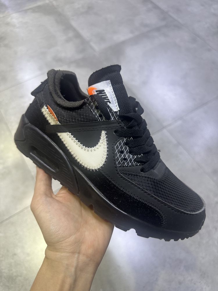 Кроссовки новые Nike 90