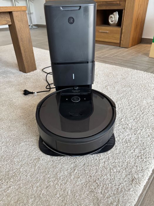 iRobot Roomba i8+ прахосмукачка