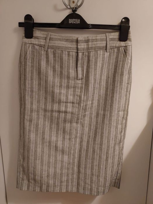 Fusta DIKA mărimea 34