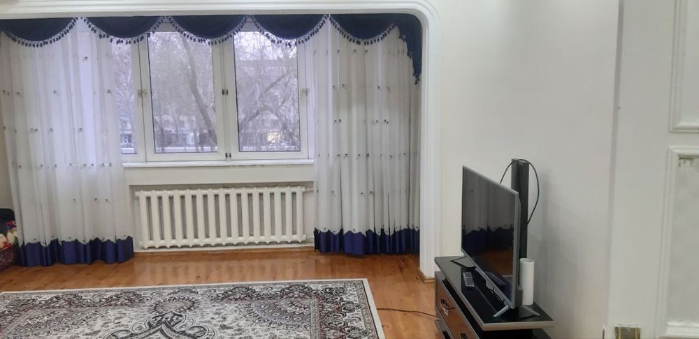 Сдаеться 2 ком,квартира.Возле метро,Хамза