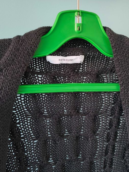 Жилетка с декоративна плетка и паднали ръкави RESERVED