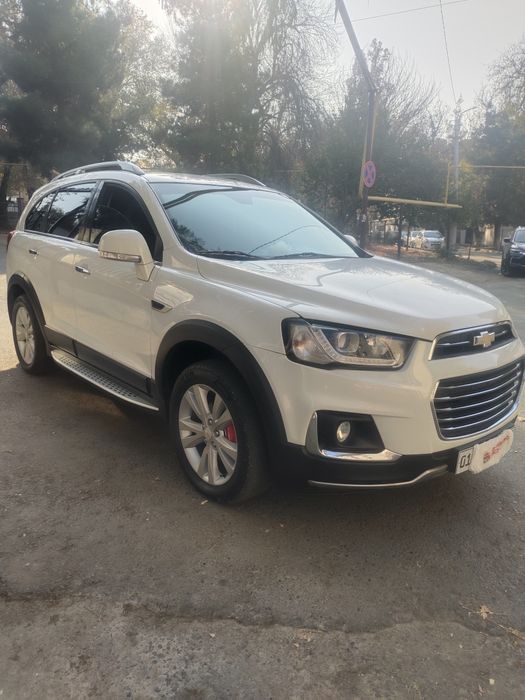 Captiva 4 qilingan.Avtomat yengi prapanigacha bor rangi Oq 3 litrli .