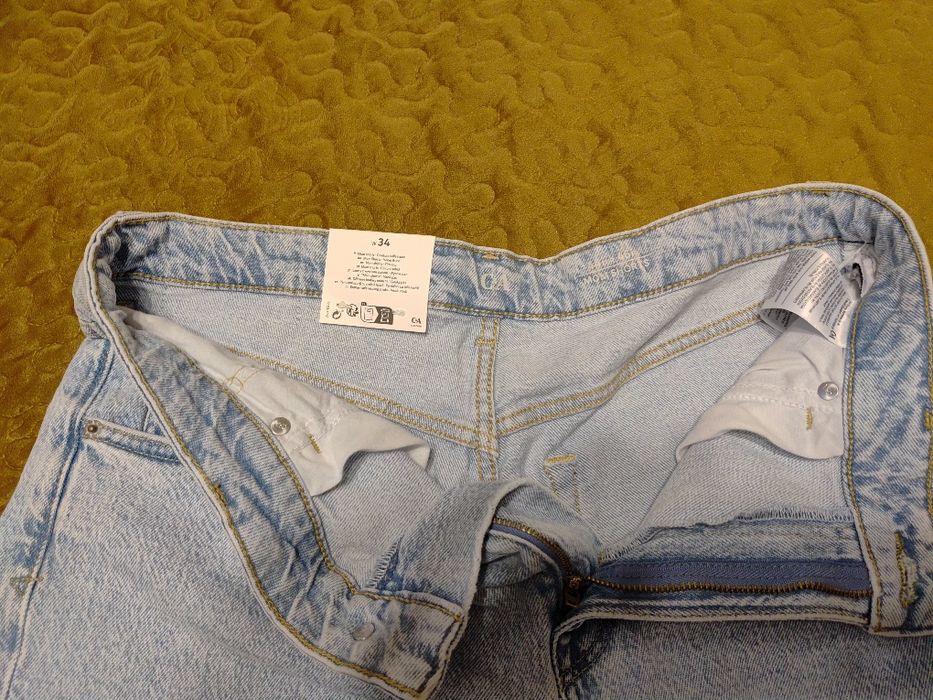 Pantaloni scurti damă C&A