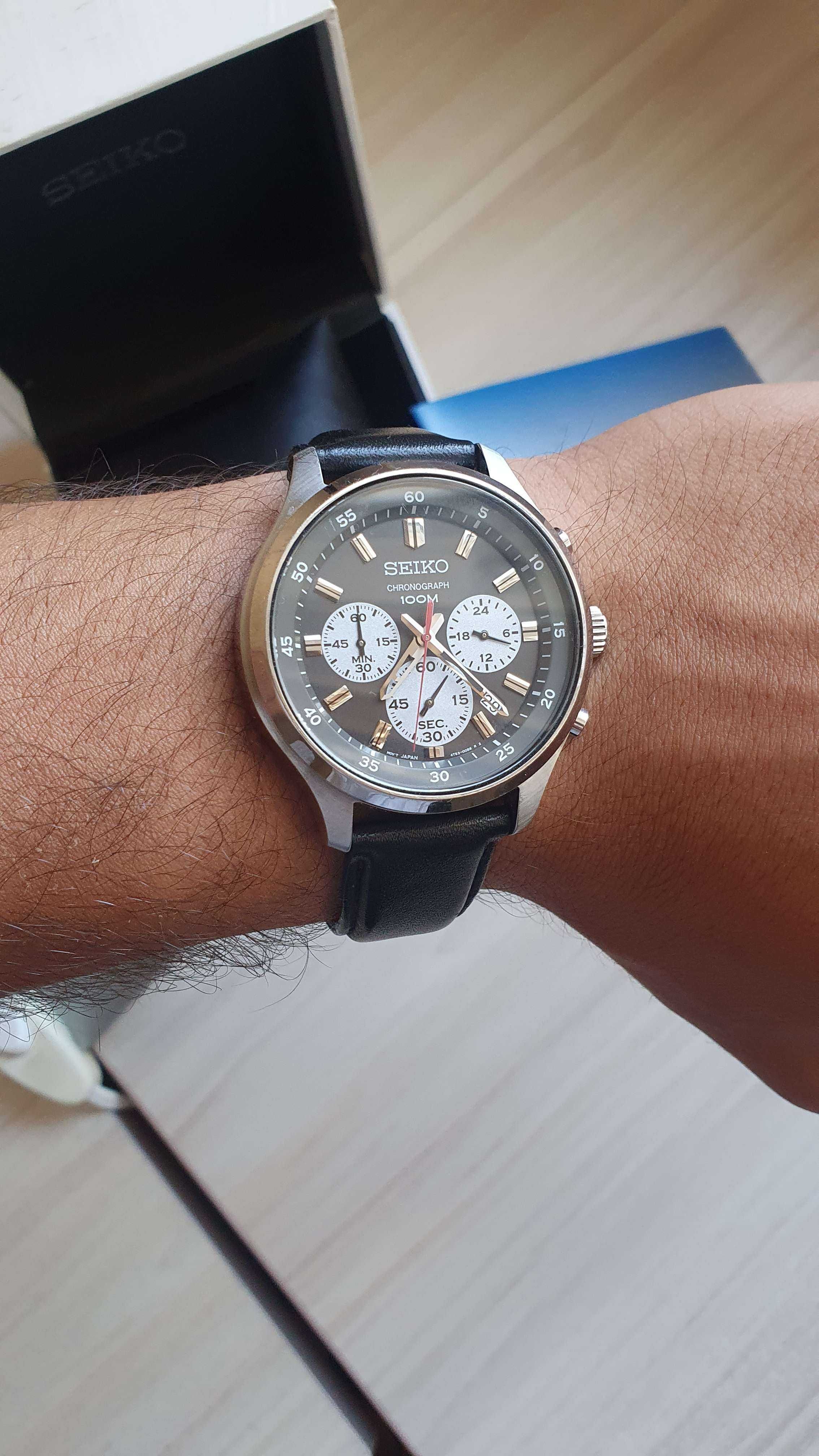 Seiko Chronograph Часовник SKS595