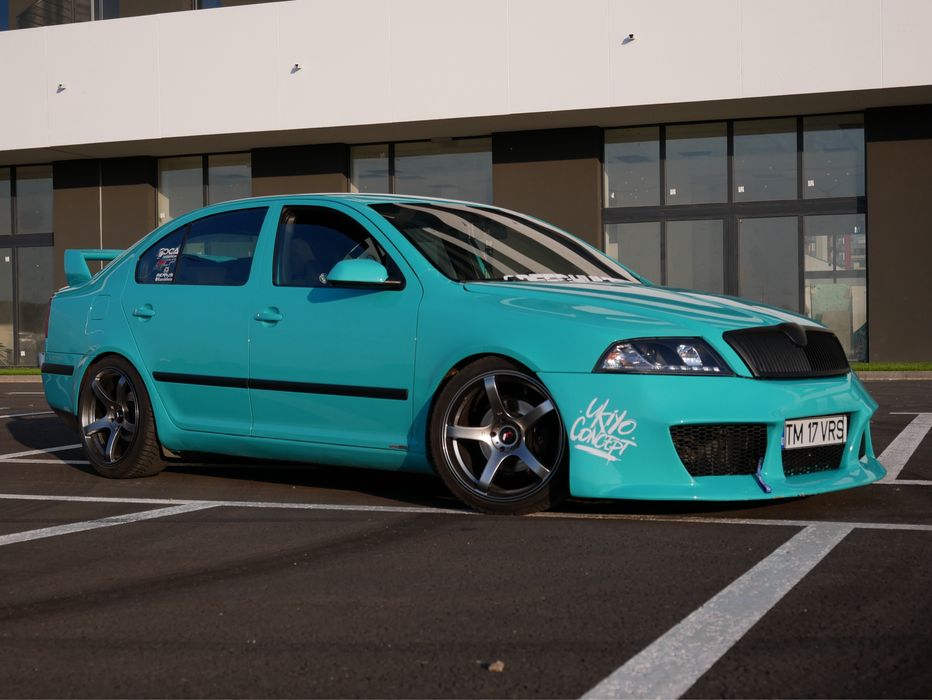 Se vinde Skoda Octavia VRS Custom
