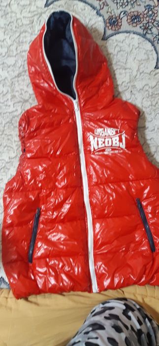 Женская безрукавка