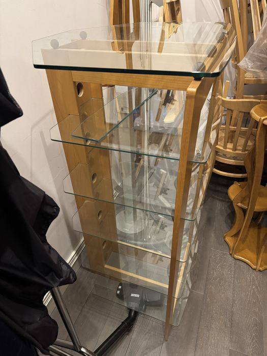 Стеклянная полка