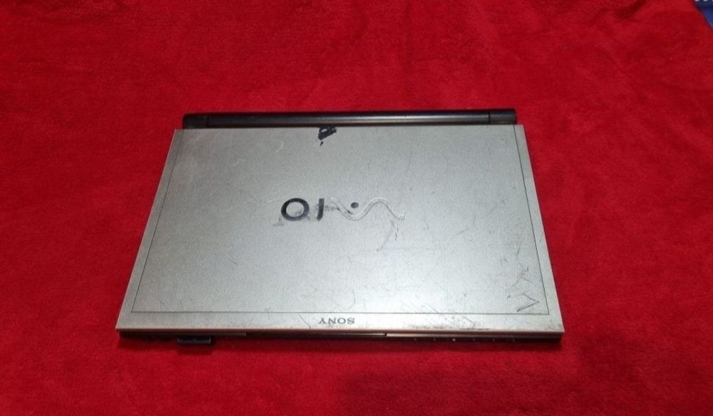 Laptop Sony perfect funcțional