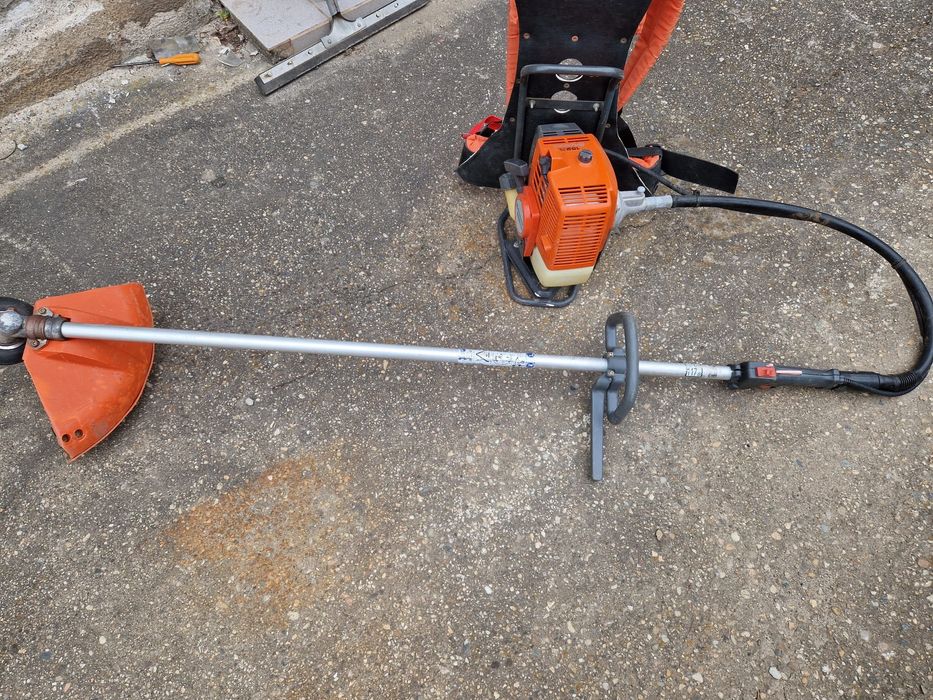 Motocoasa Husgvarna 152 RB