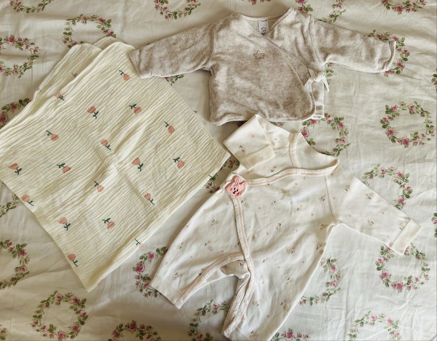 Комплект за бебе момиче