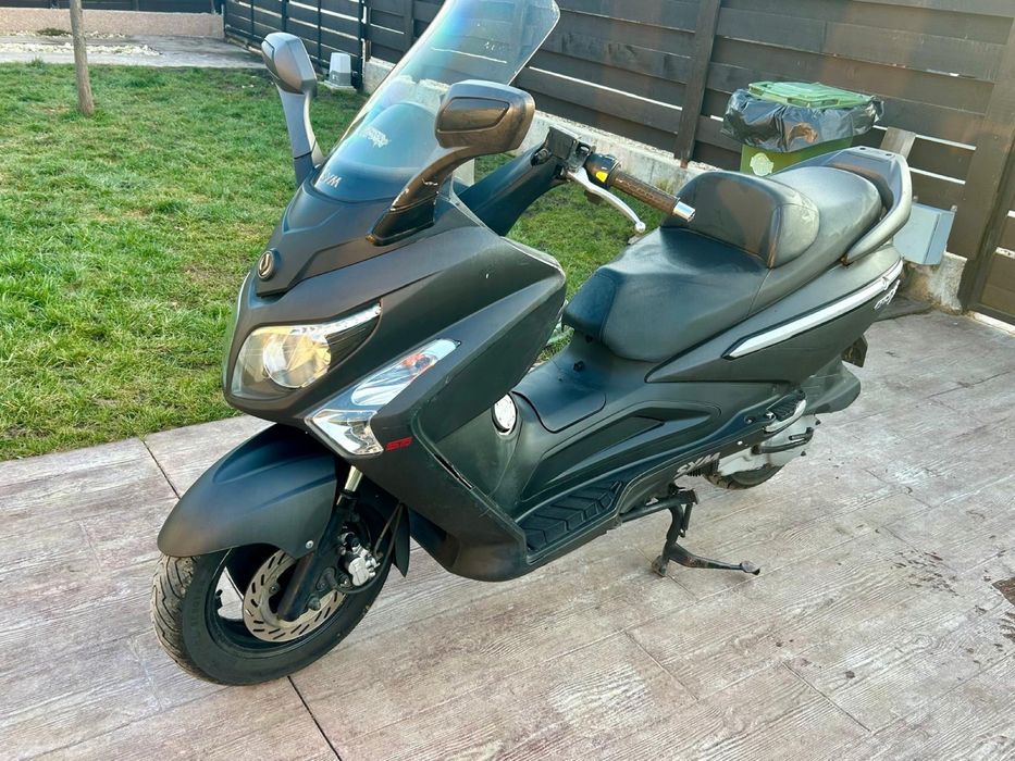 Scuter 125 cmc 2012 Sym GTS Evo benzina perfecta stare